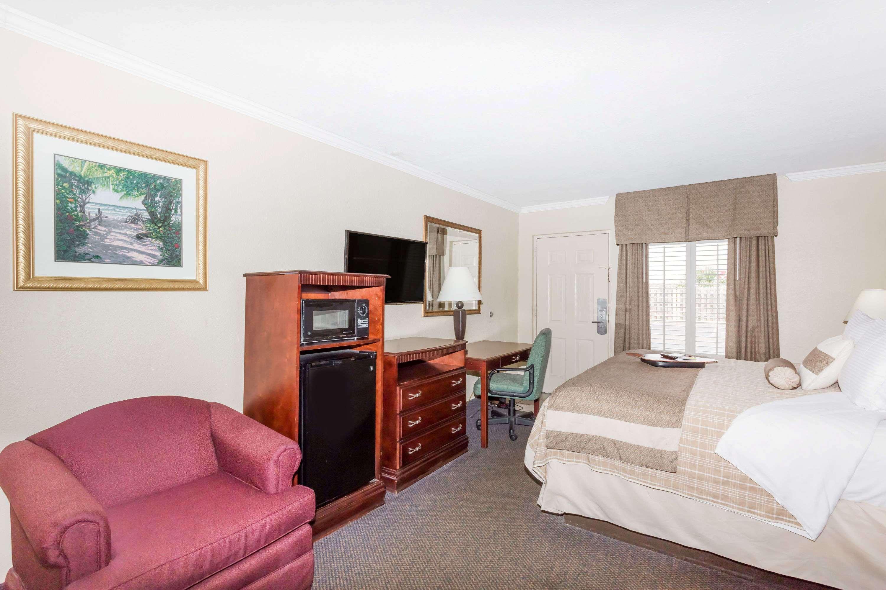 Days Inn By Wyndham Destin Eksteriør bilde