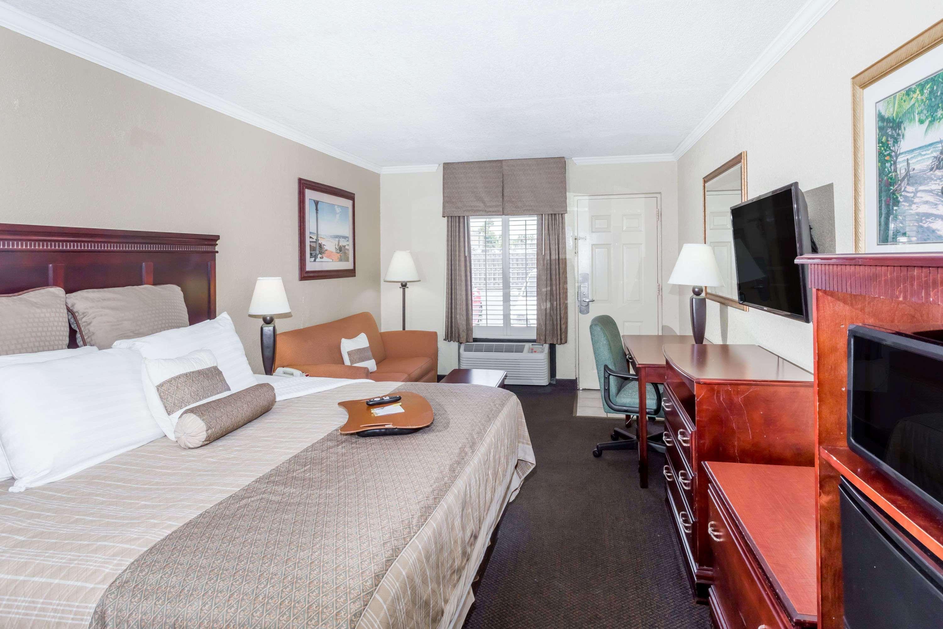 Days Inn By Wyndham Destin Eksteriør bilde