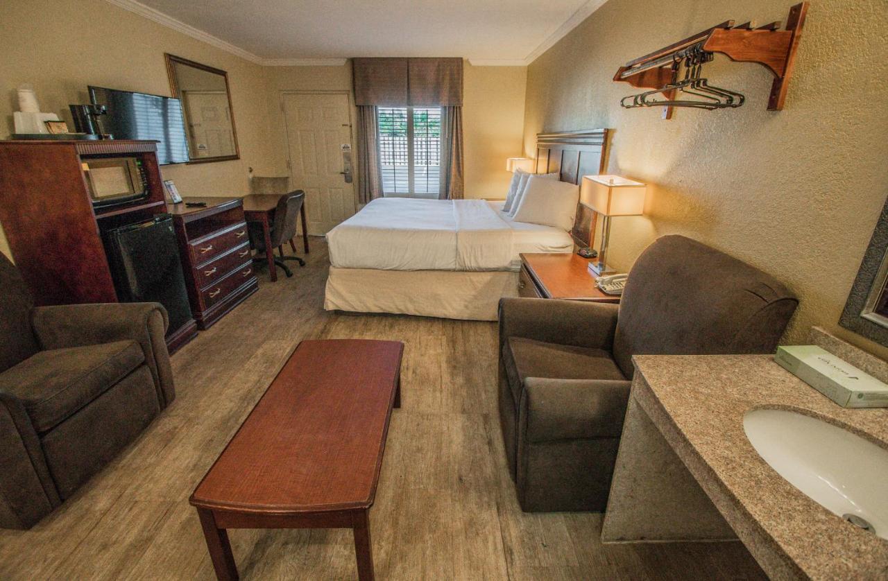 Days Inn By Wyndham Destin Eksteriør bilde
